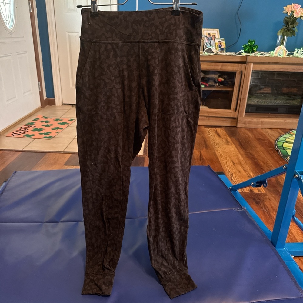 Lululemon Leopard Align Joggers-No longer made or sold!!!!